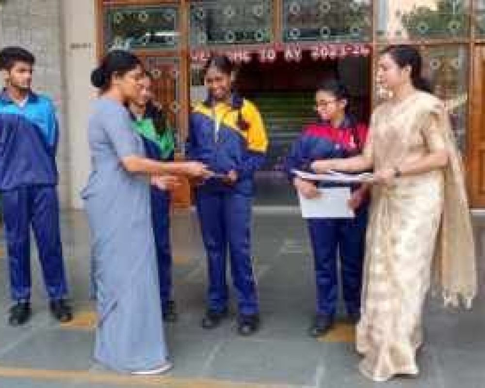 Photos Public Speaking Competion Prize distribution